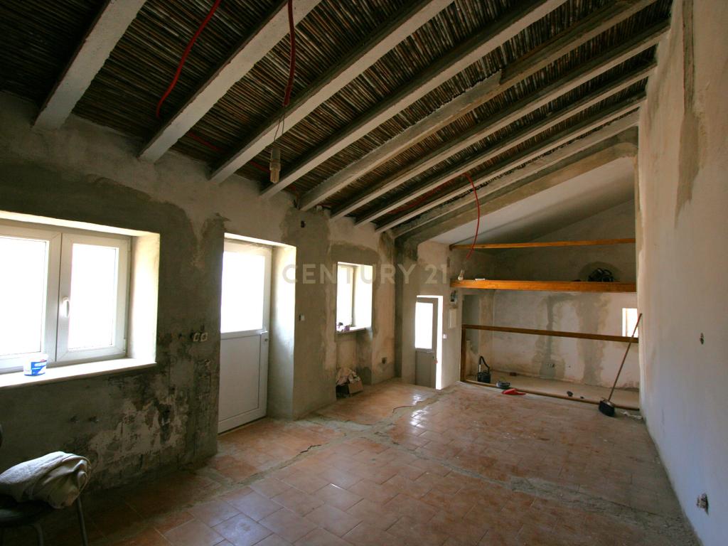 Quinta tradicional com moradia, garagem e vários anexos em terreno de 2020 m2, Zebro de Baixo, Silves - Image 13