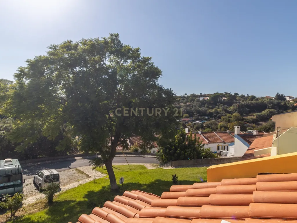 Moradia em Banda de 5 assoalhadas na Banática - Image 40