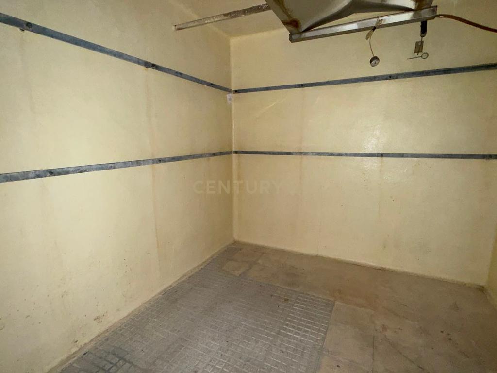 Espaço Comercial em Alcalá de Henares, Madrid - 38m² - Image 11
