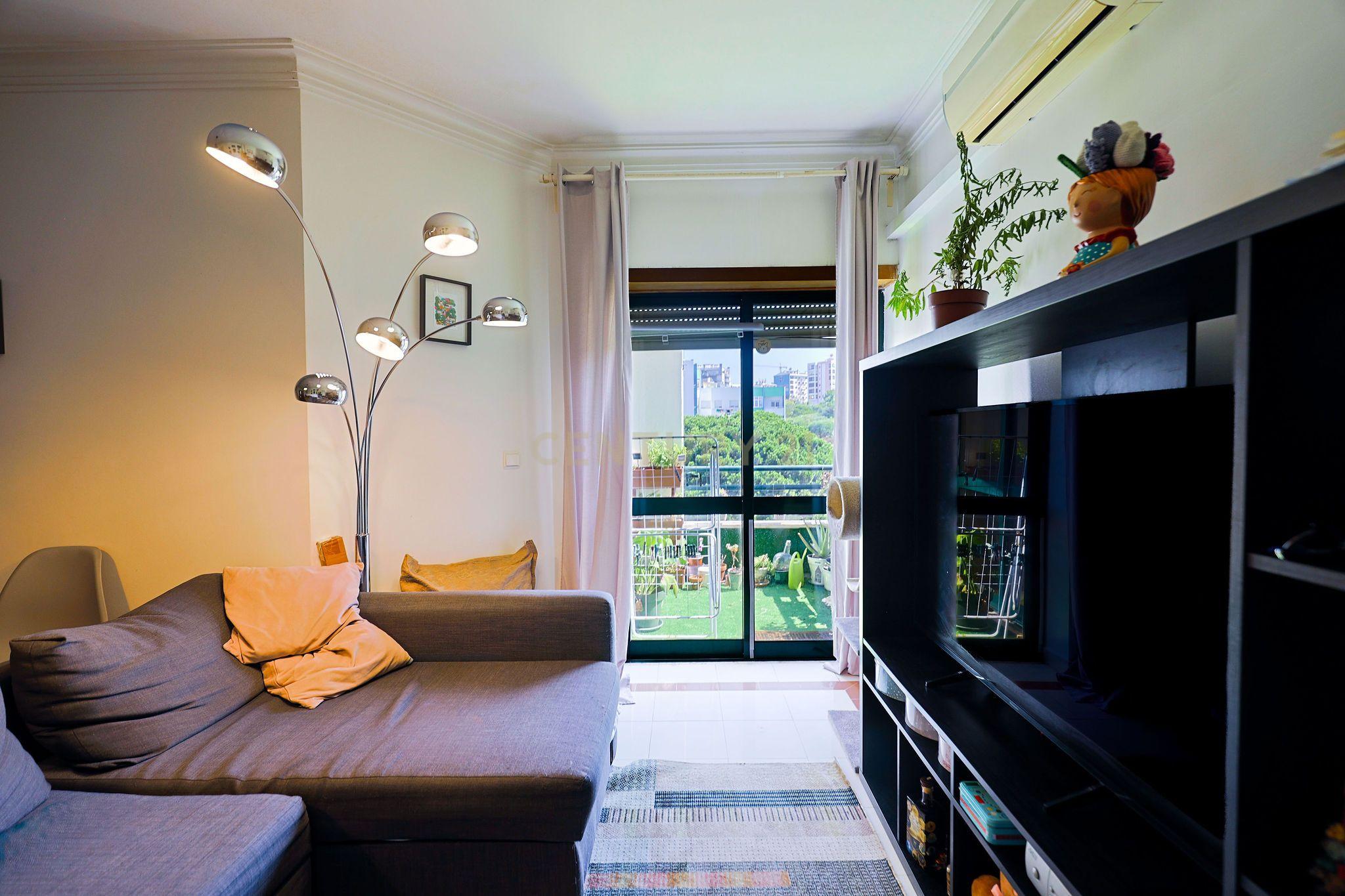 Fotografia 7 de Excelente Apartamento T3 no Feijó – Conforto, Luminosidade e Centralidade
