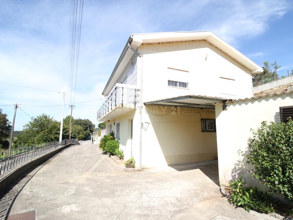 Moradia Bi-familiar em Lagares, Penafiel - Oportunidade Única! - Image 3