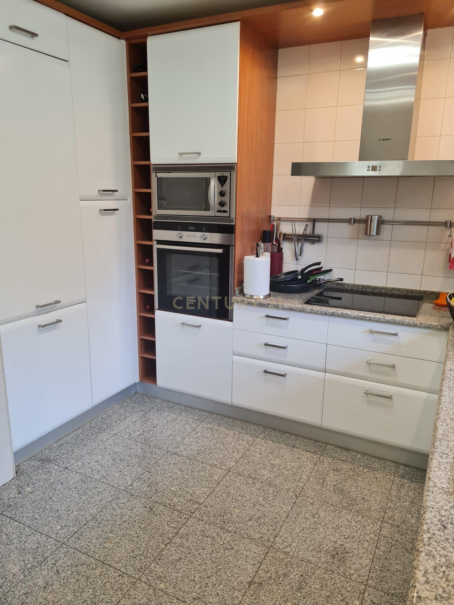 Fotografia 9 de Moradia T4 em Condomínio fechado com Piscina e Ginásio | Cascais