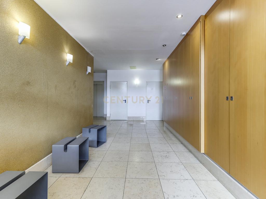 Apartamento T3 ( 2+1 ) Avenidas Novas ( Bairro do Rêgo), Lisboa - Image 6