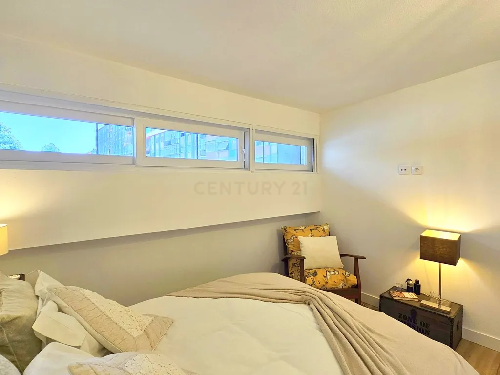 Encantadora Moradia Duplex T1 Totalmente Remodelada em Setúbal - Image 16