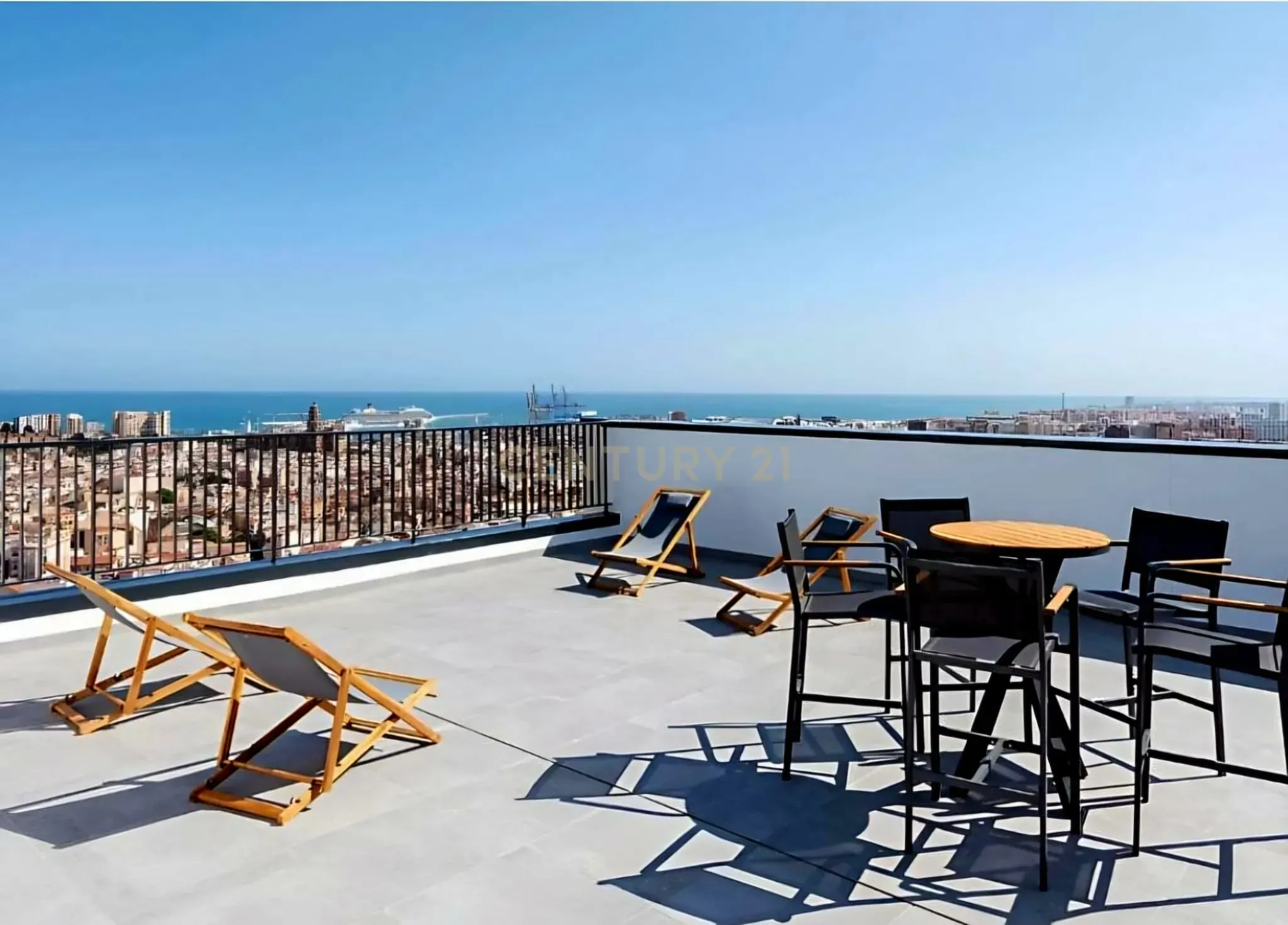 Apartamento Novo em Málaga com 3 Quartos e Despesas Incluídas - Image 12