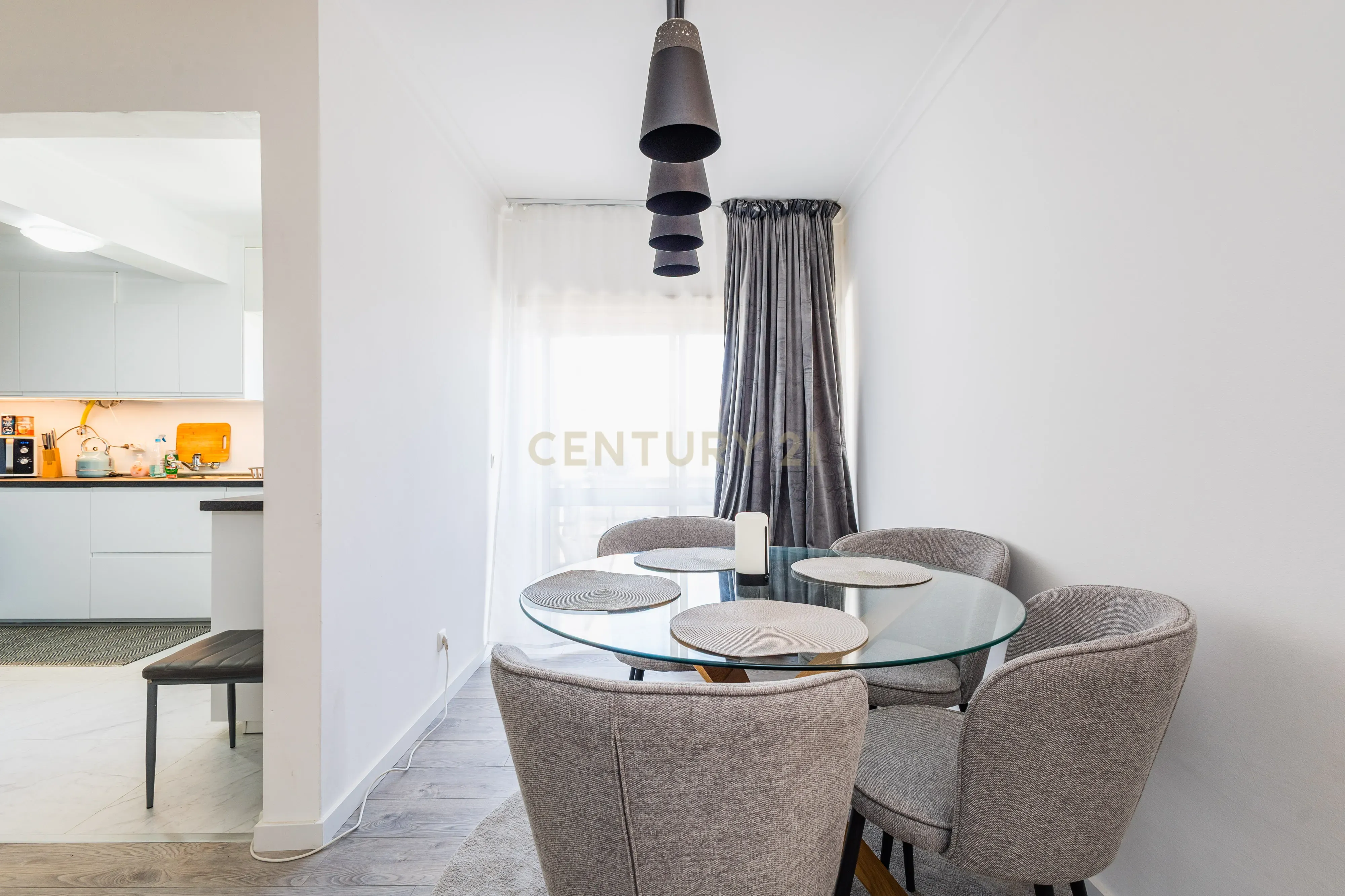 Fotografia 5 de T3 Renovado em Cruz d'Areia | 117m²