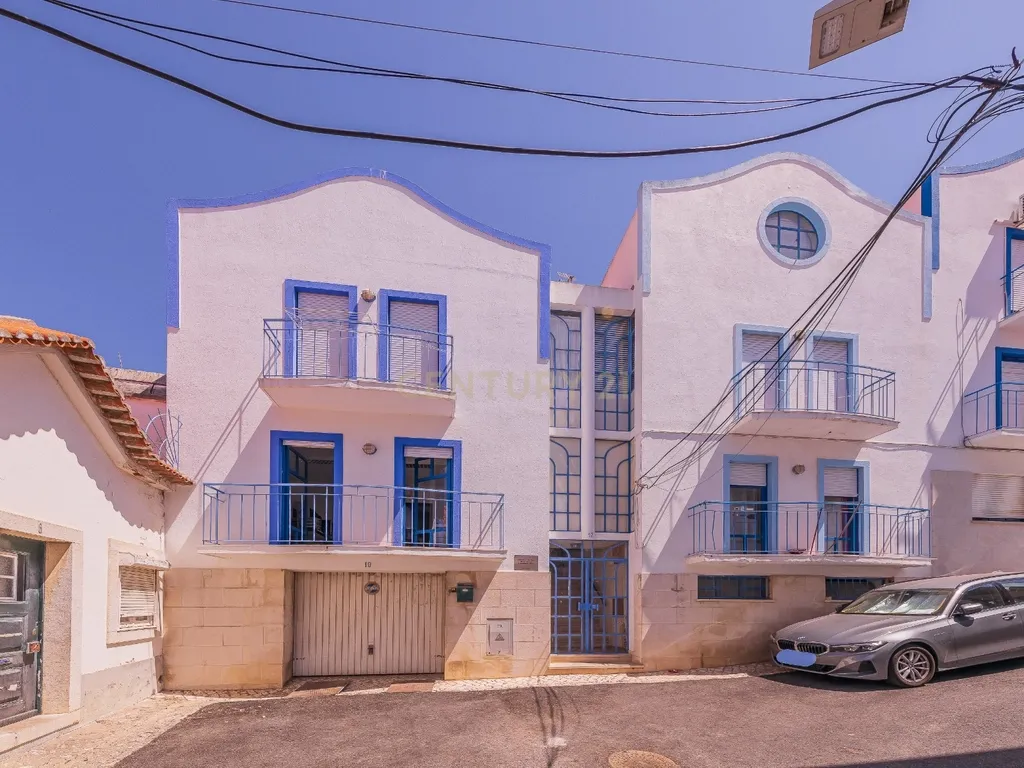 T4 Duplex na Vila de Sesimbra – Ideal para Férias em Família - Image 23