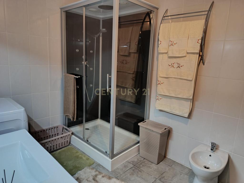Apartamento T2 Renovado em Macedo de Cavaleiros - Bragança - Image 16