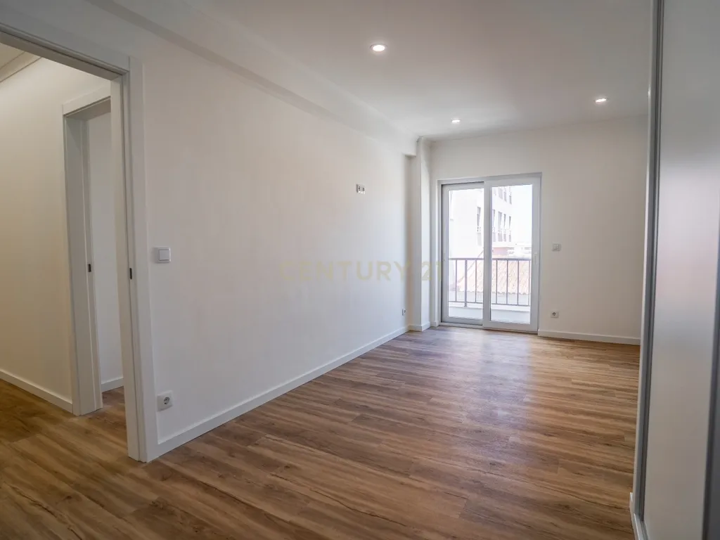 Apartamento T3 Totalmente Renovado | Centro de Caldas da Rainha - Image 26