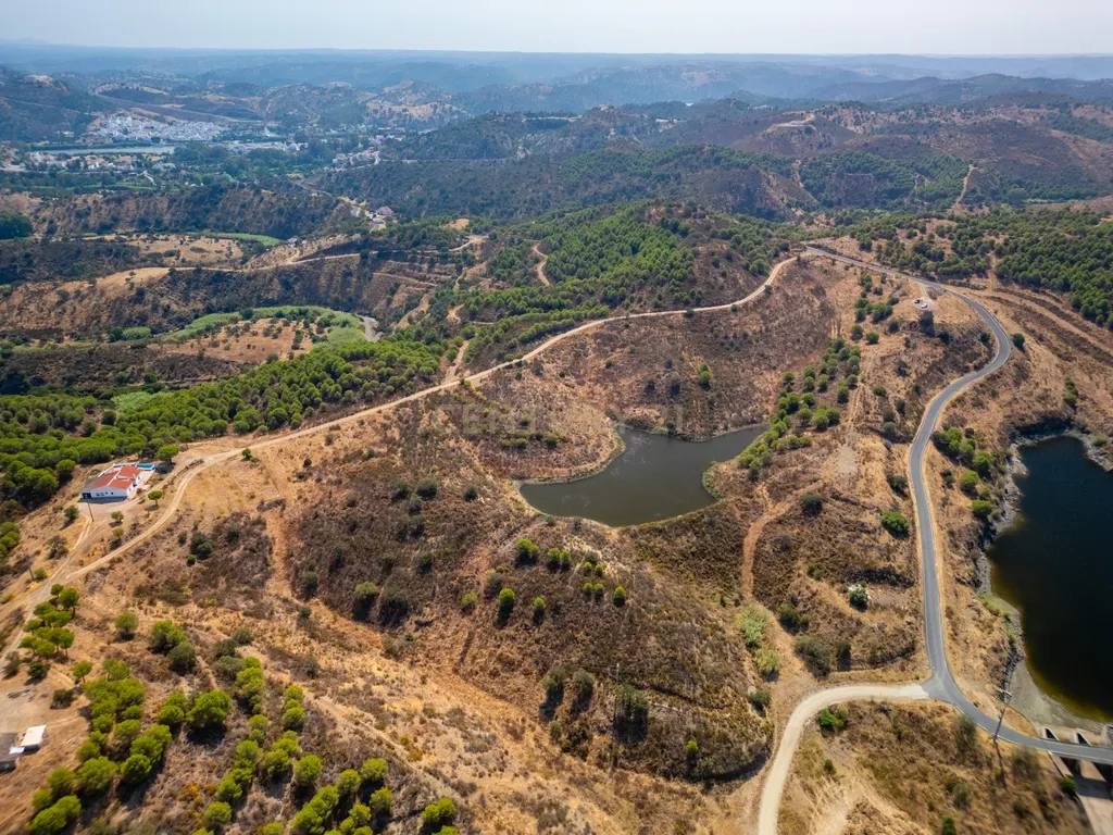 Terreno com Projeto Aprovado para Hotel de 5 Estrelas em Alcoutim - Image 5
