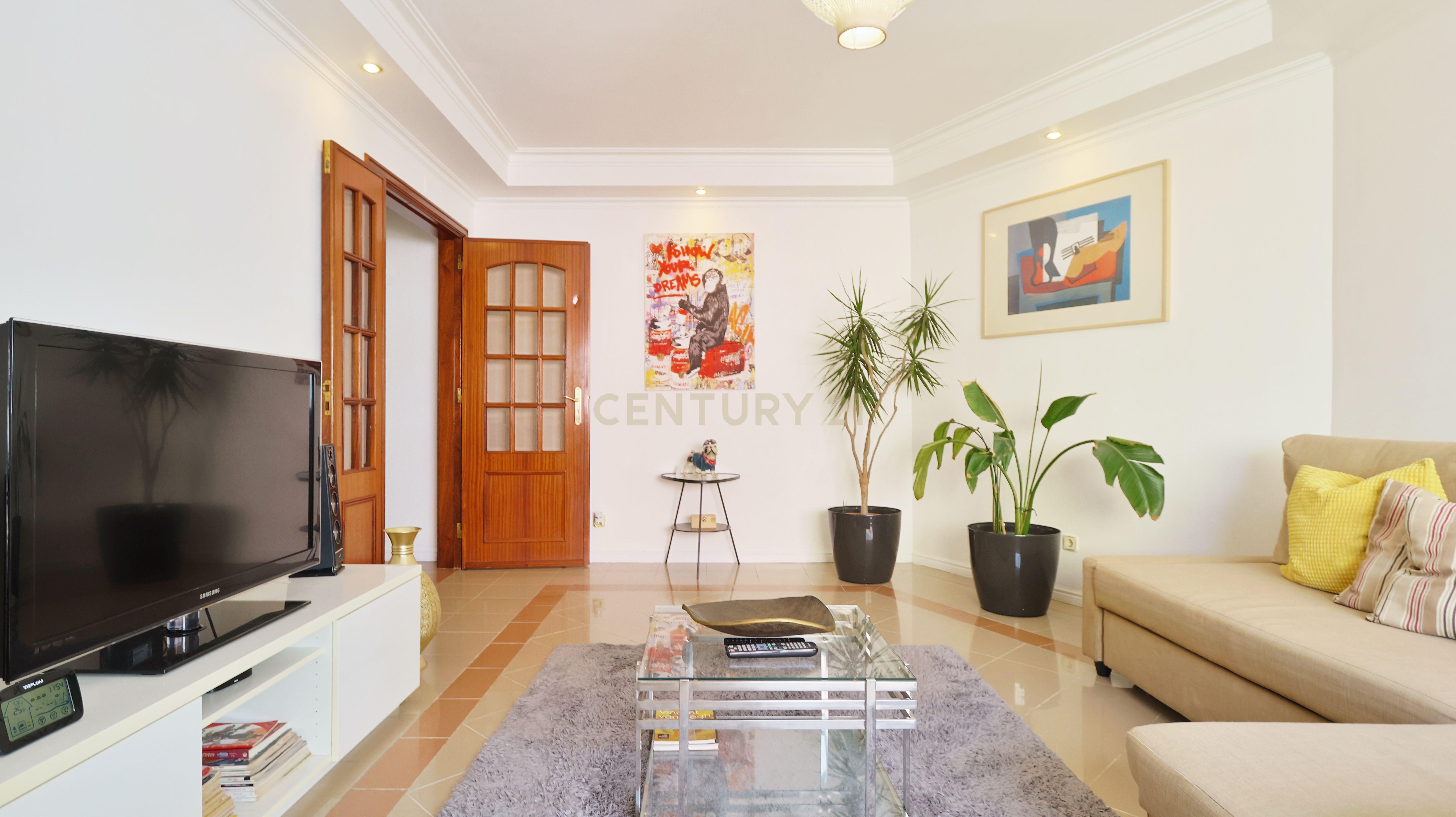 Fotografia 5 de Apartamento T2 em Corroios, Santa Marta do Pinhal - Oportunidade Única!