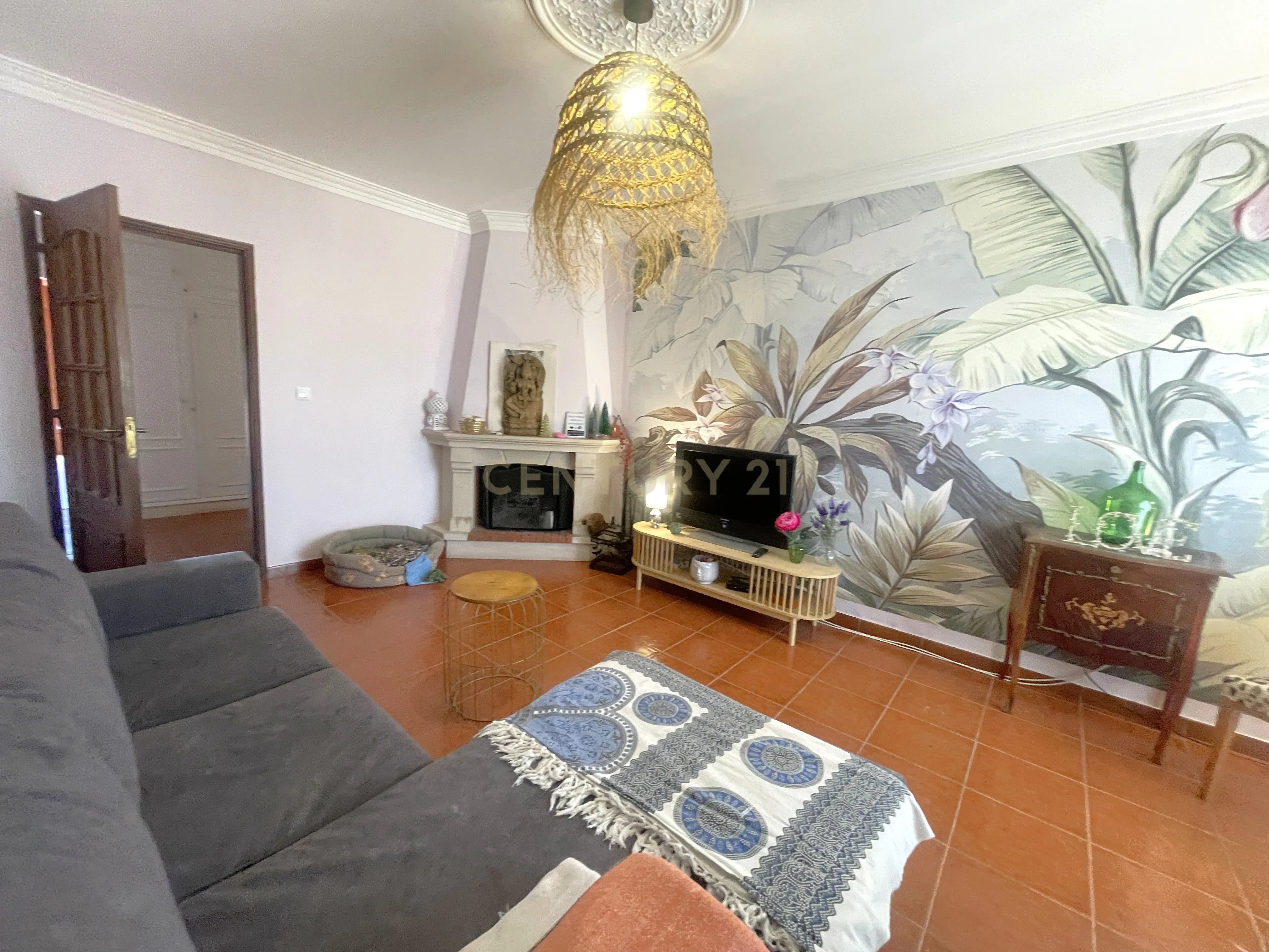 Fotografia 11 de Apartamento T2 Mobilado | perto da NOVA FCT | Ideal para Professores e Investigadores.