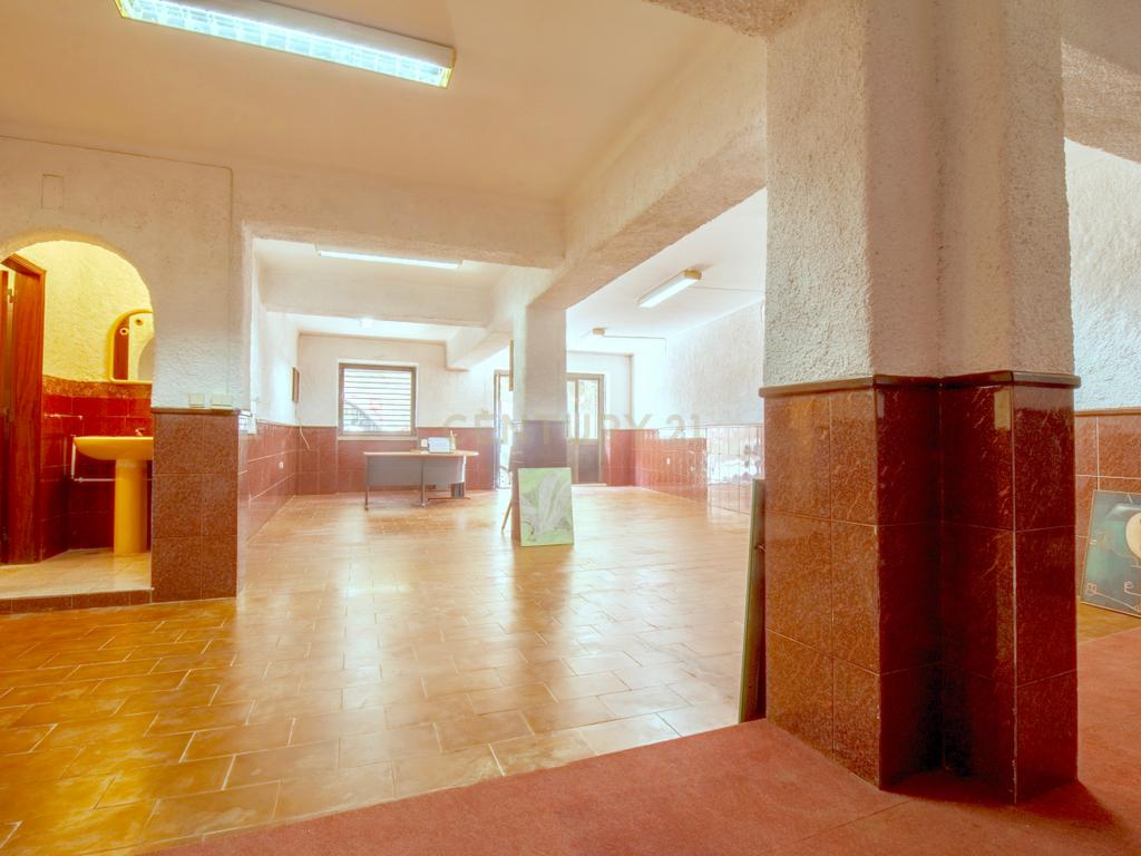 Espaço Comercial, Loja ou Armazém - Image 26