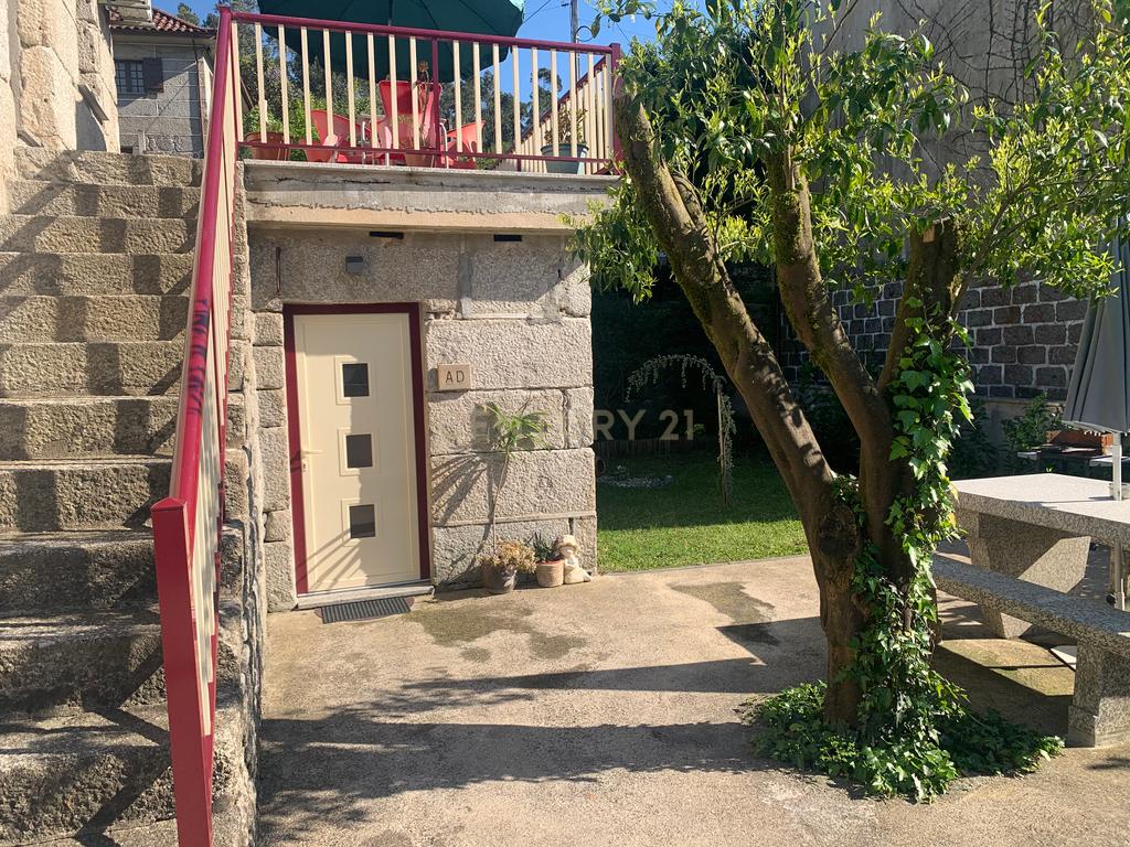  Magnífica Casa com 3 Apartamentos na Vila do Gerês  - Image 24