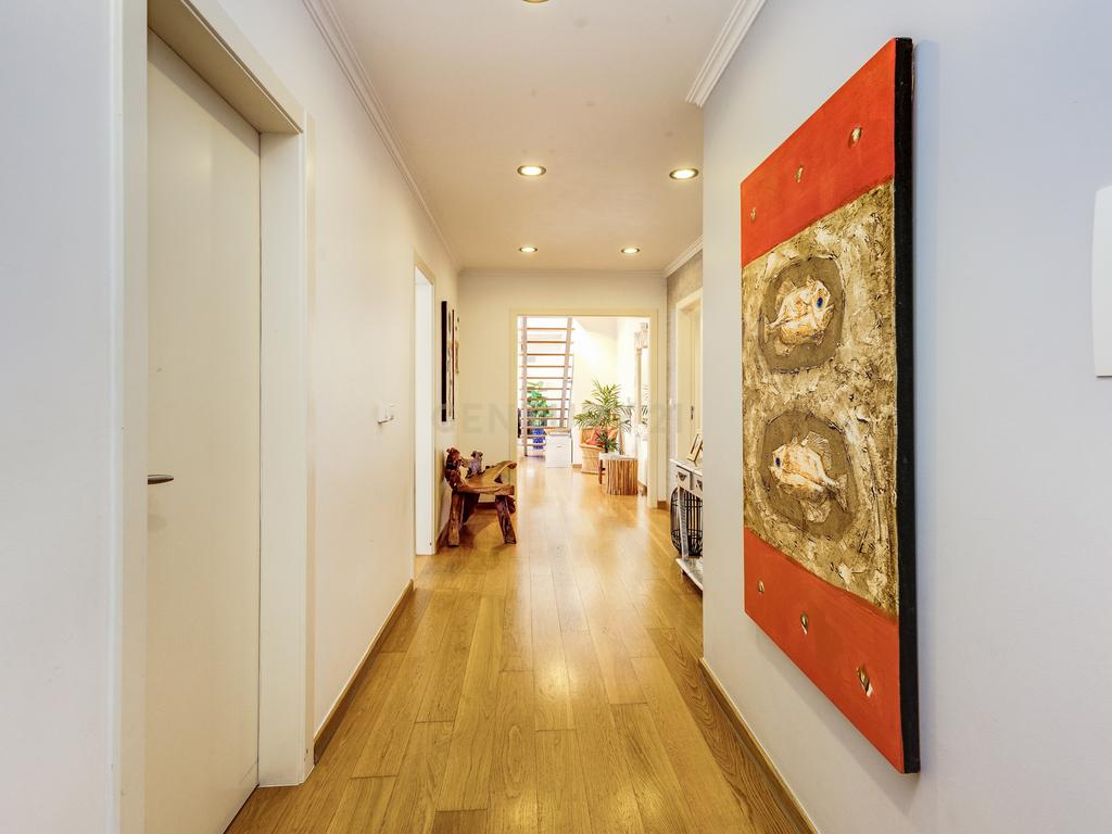 Apartamento T4+1 Duplex na prestigiada Quinta da Beloura II – Sintra - Image 12