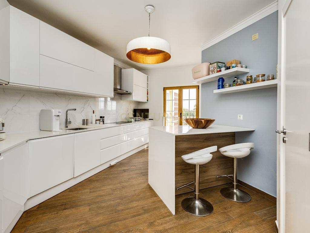 Apartamento T4+1 Duplex na prestigiada Quinta da Beloura II – Sintra - Image 15