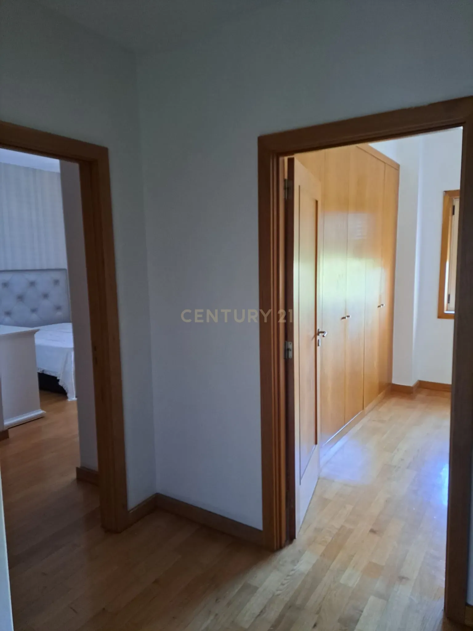 Fotografia 10 de T2 com 121 m² | Suíte | Garagem | Junto à Casa da Música