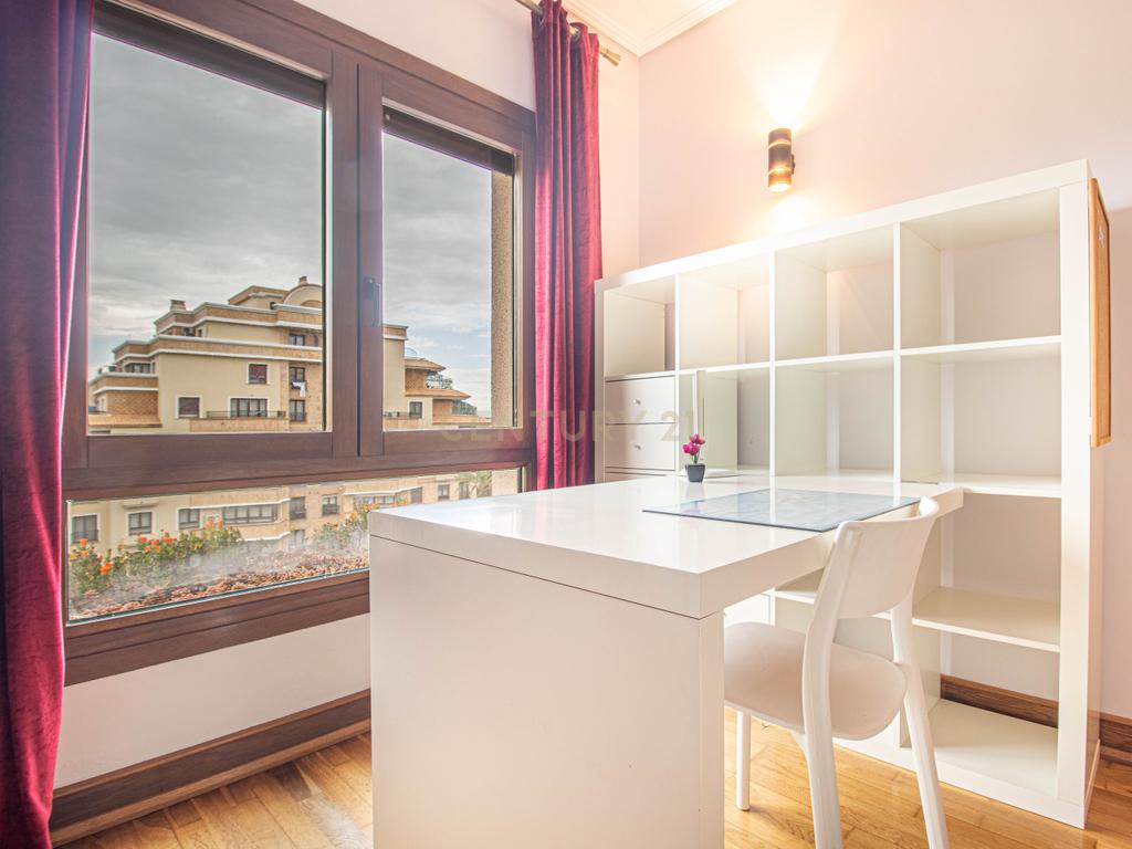 Apartamento T4 no Real Forte c/ 2 Box - Image 20