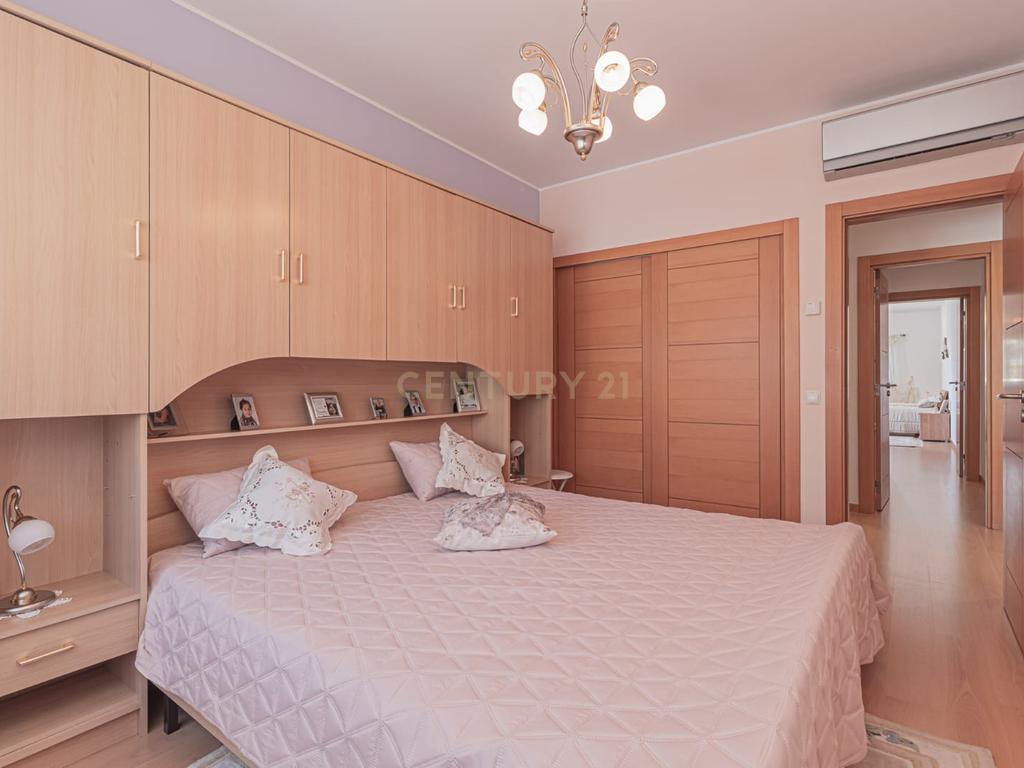 Espaçoso apartamento T3  no Casal Do Marco com Terraço - Image 41