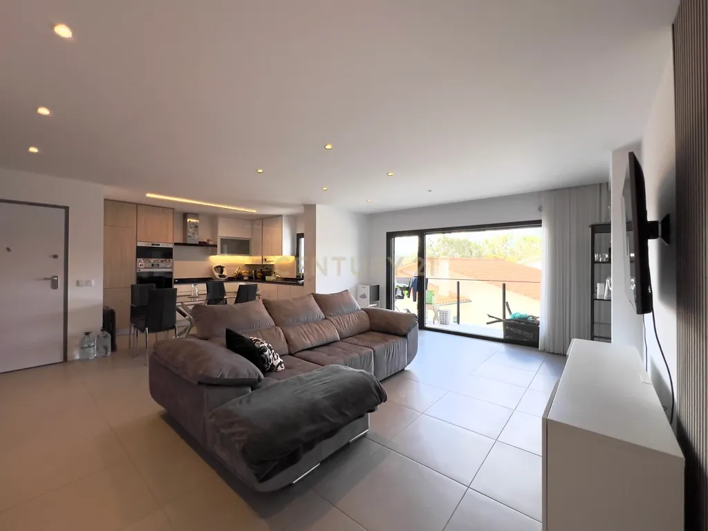 Apartamento T3 || Pombal || Ranha de São João - Image 1