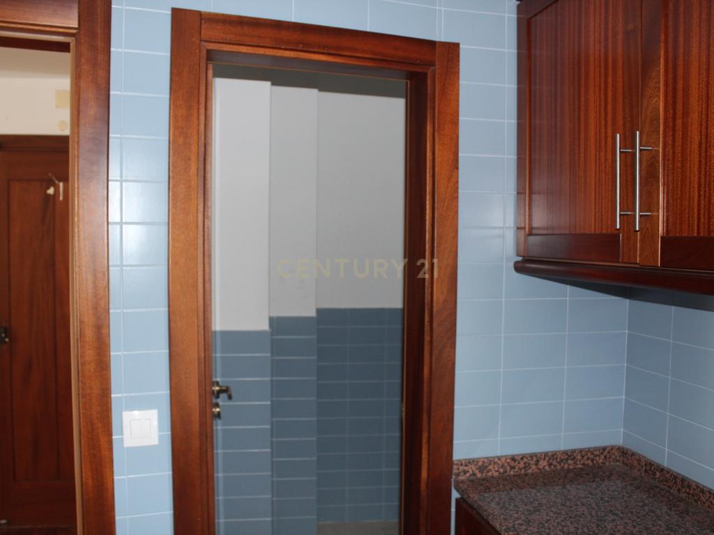 Apartamento T3 para Arrendamento em Abrantes – Condomínio Fechado na Zona Histórica - Image 11