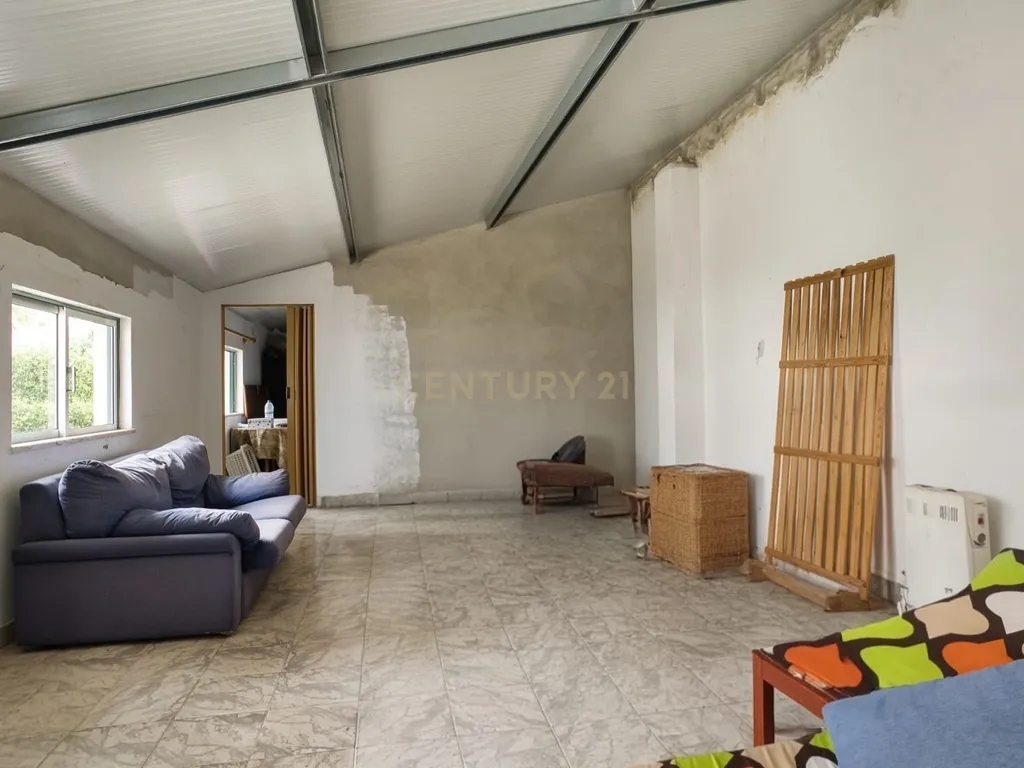 Linda Moradia T2 com Jardim e garagem a poucos kms de Martinho do Porto - Image 26