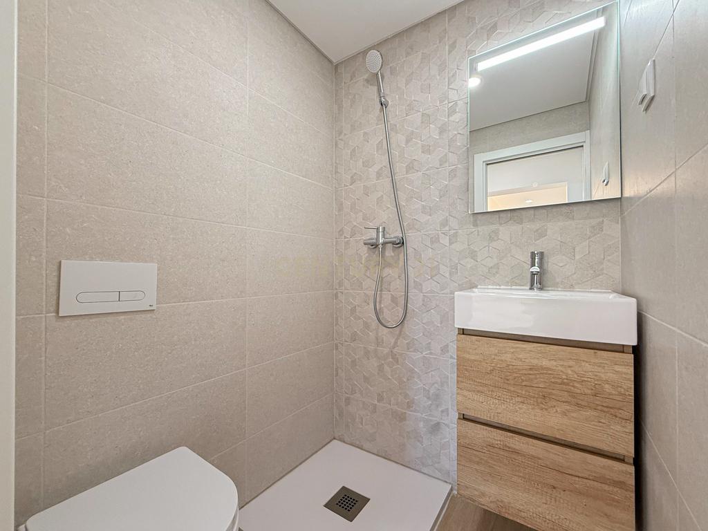 Apartamento T3 | Olhão | Renovado | 2WC’s - Image 11