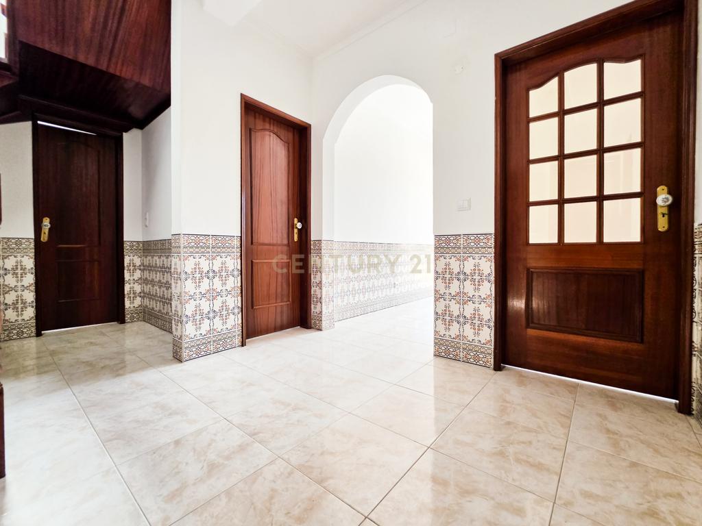 Moradia T3 + Loja em Fernão Ferro, Seixal - Oportunidade Única! - Image 29