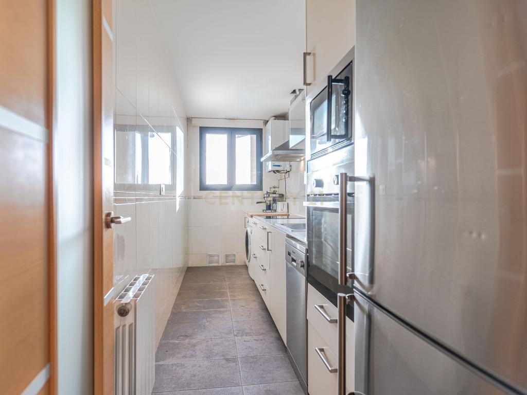 Apartamento T2 com Terraço em Granada, Andalucía - Image 29