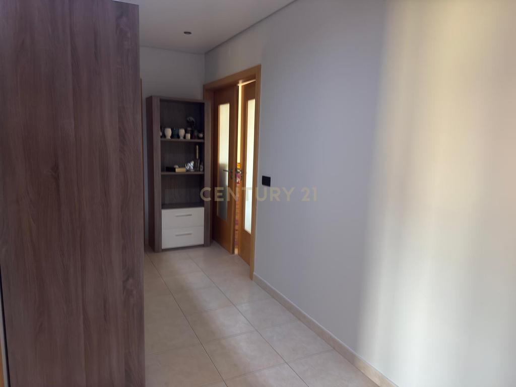 Apartamento T3 com garagem, Nossa Sra de Fátima, Entroncamento - Image 31