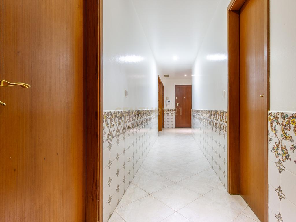 Aconchegante T2 em Santo André, Barreiro - Image 14