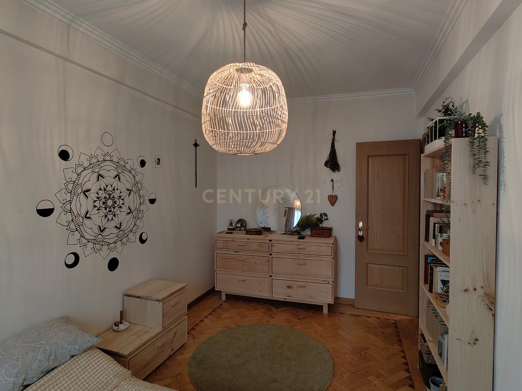 Apartamento duplex T3 + 2 em Queluz - Image 24
