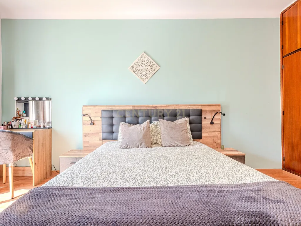 Apartamento T2 de 105m2 com Varanda e Vista Campo – Páteo, Albufeira - Image 16