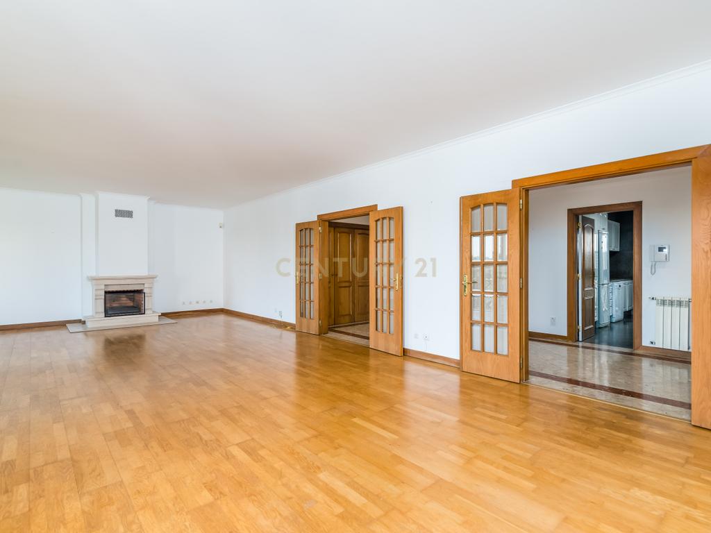 Apartamento T4 | Quinta Da Beloura - Image 9