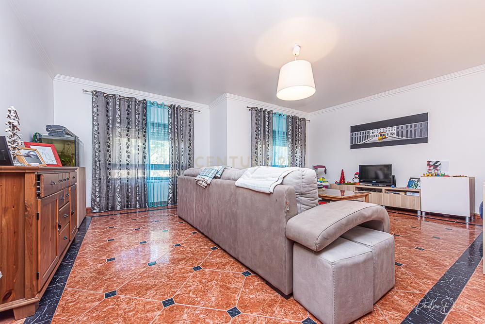 Apartamento de 4 assoalhadas em Zona Premium c/ 122m2 VANICELOS - SETUBAL - Image 20