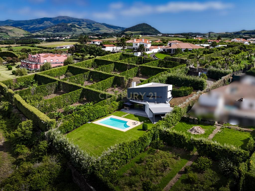 Moradia de Luxo com vista Mar em São Miguel, Açores - Image 15