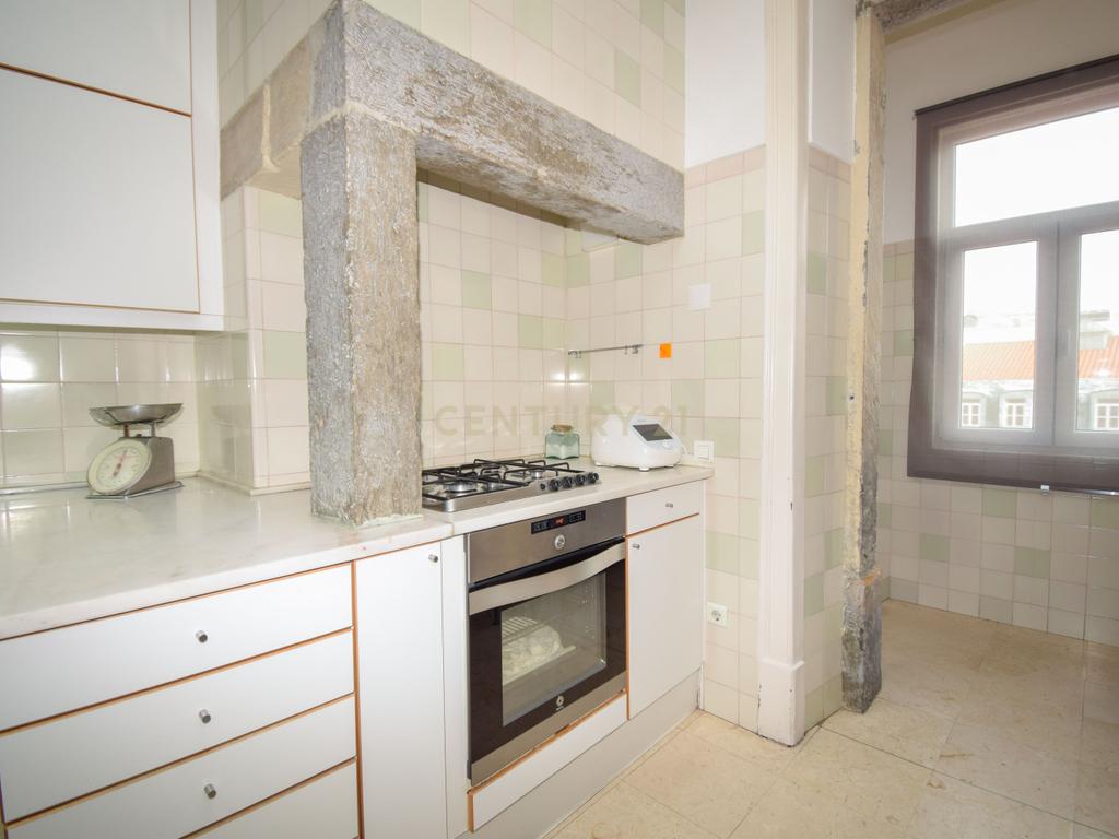 Apartamento T5 em Arroios: mais espaço, mais conforto e mais Família! - Image 33