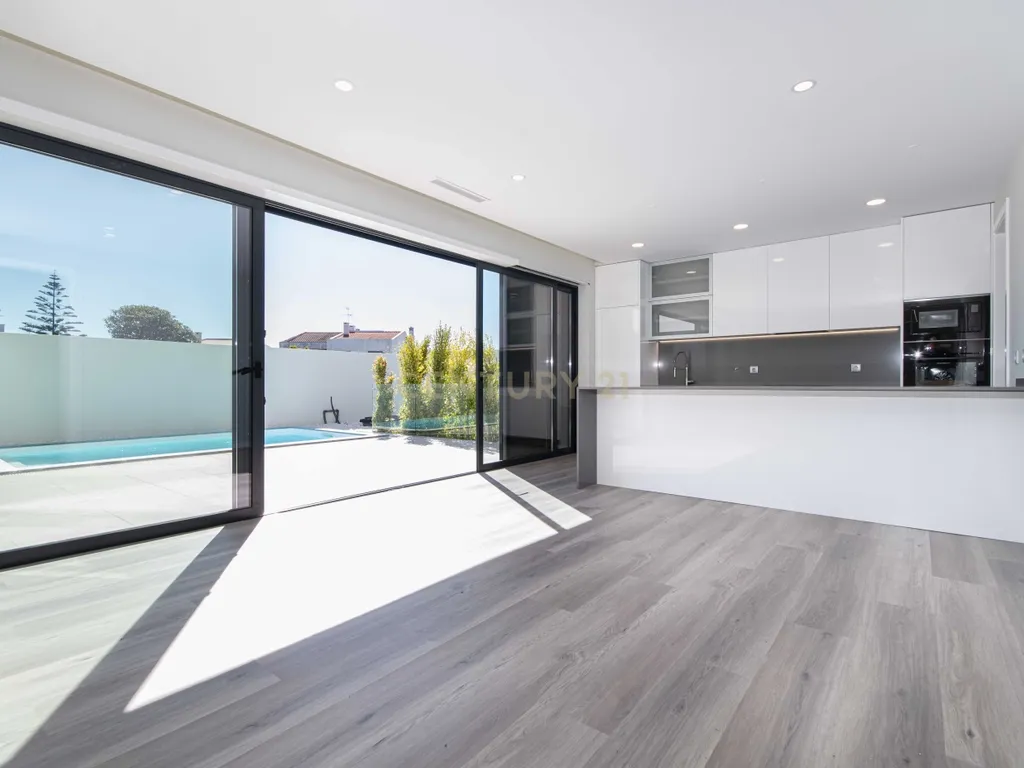 Moradia T4 Premium independente com Piscina (Nova Construção) / Barcarena - Image 27