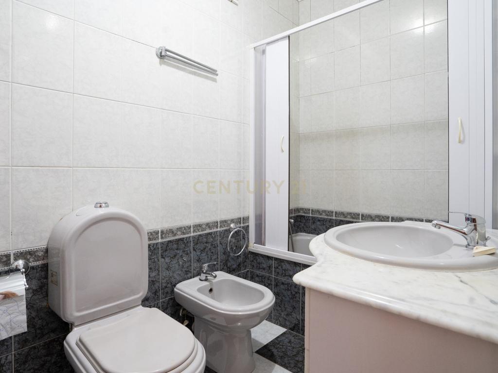 Apartamento T2+1 - C/ terraço - Image 19