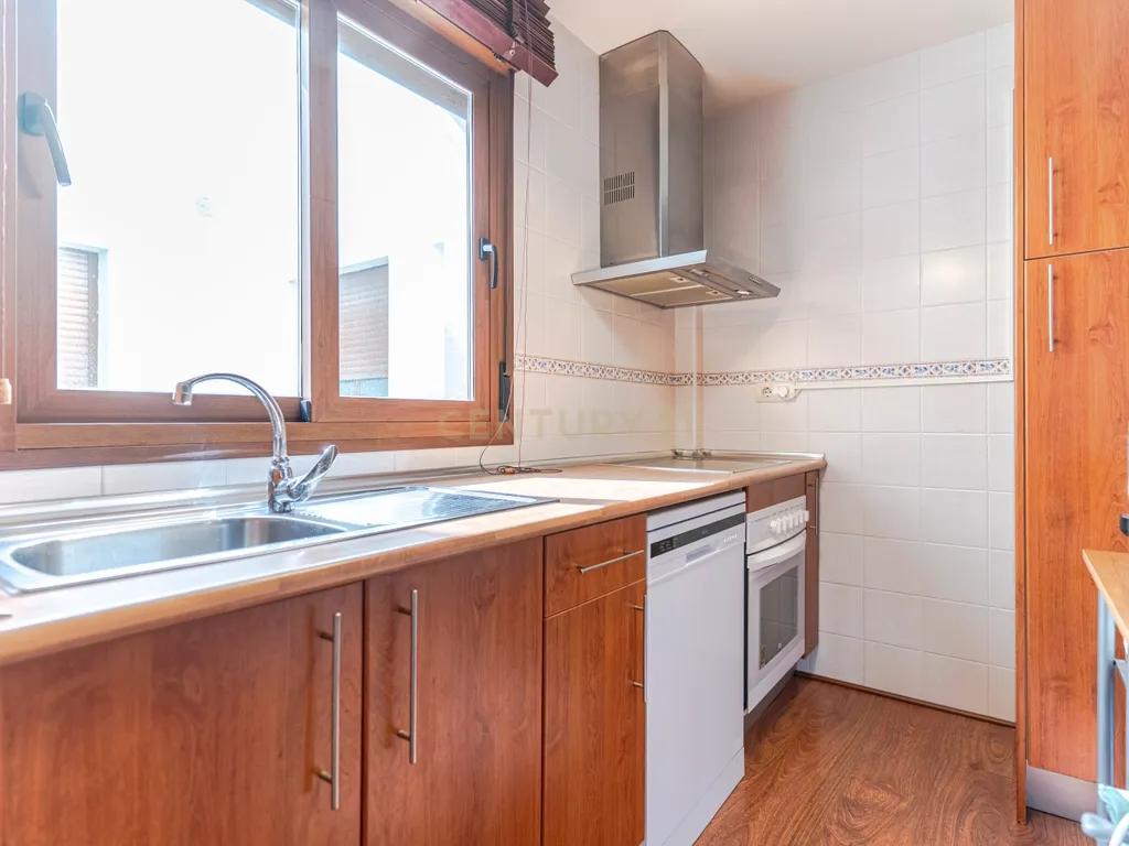 Apartamento T3 Moderno com Terraço em Granada, Andalucía - Image 18