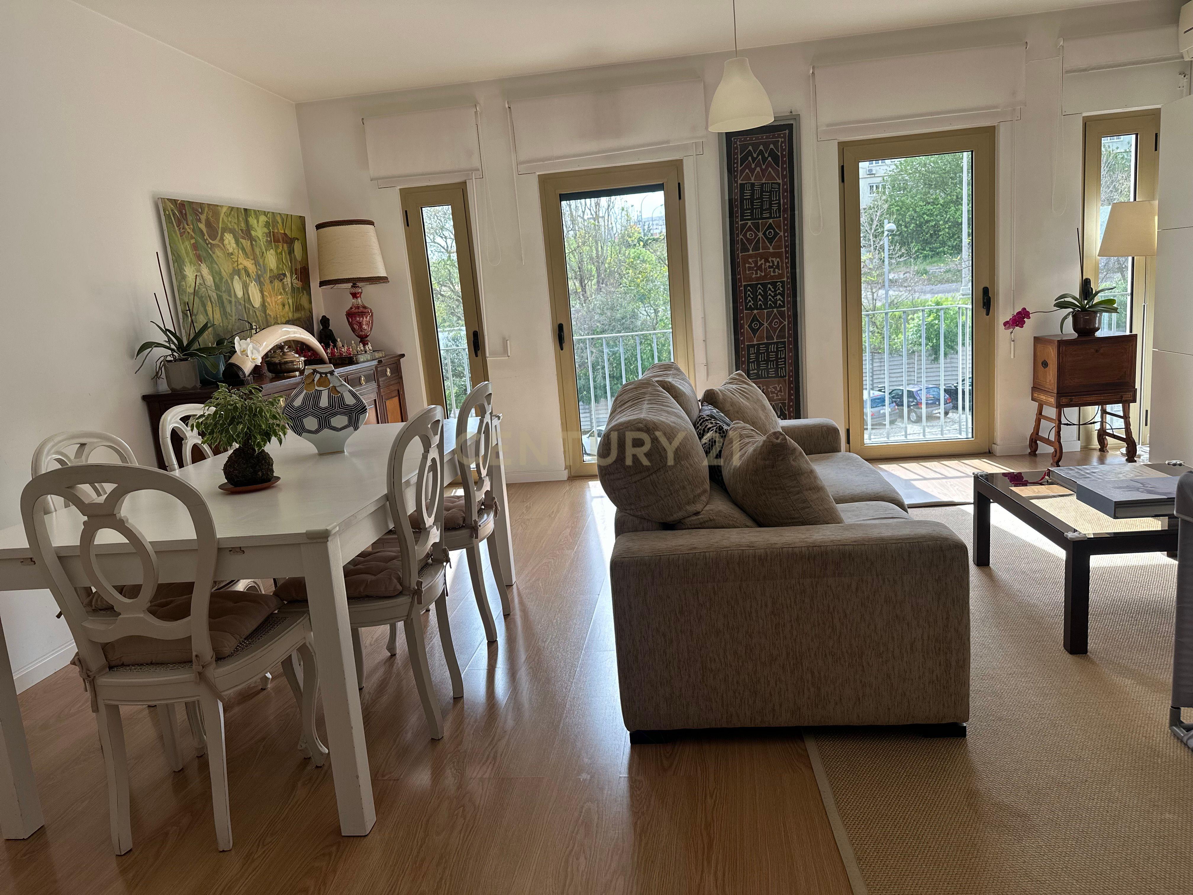 Apartamento T2 com 118m2 para venda nas Avenidas Novas com uma excelente localização proximo da estação de Entrecampos e da Cidade Universitária. - Image 9