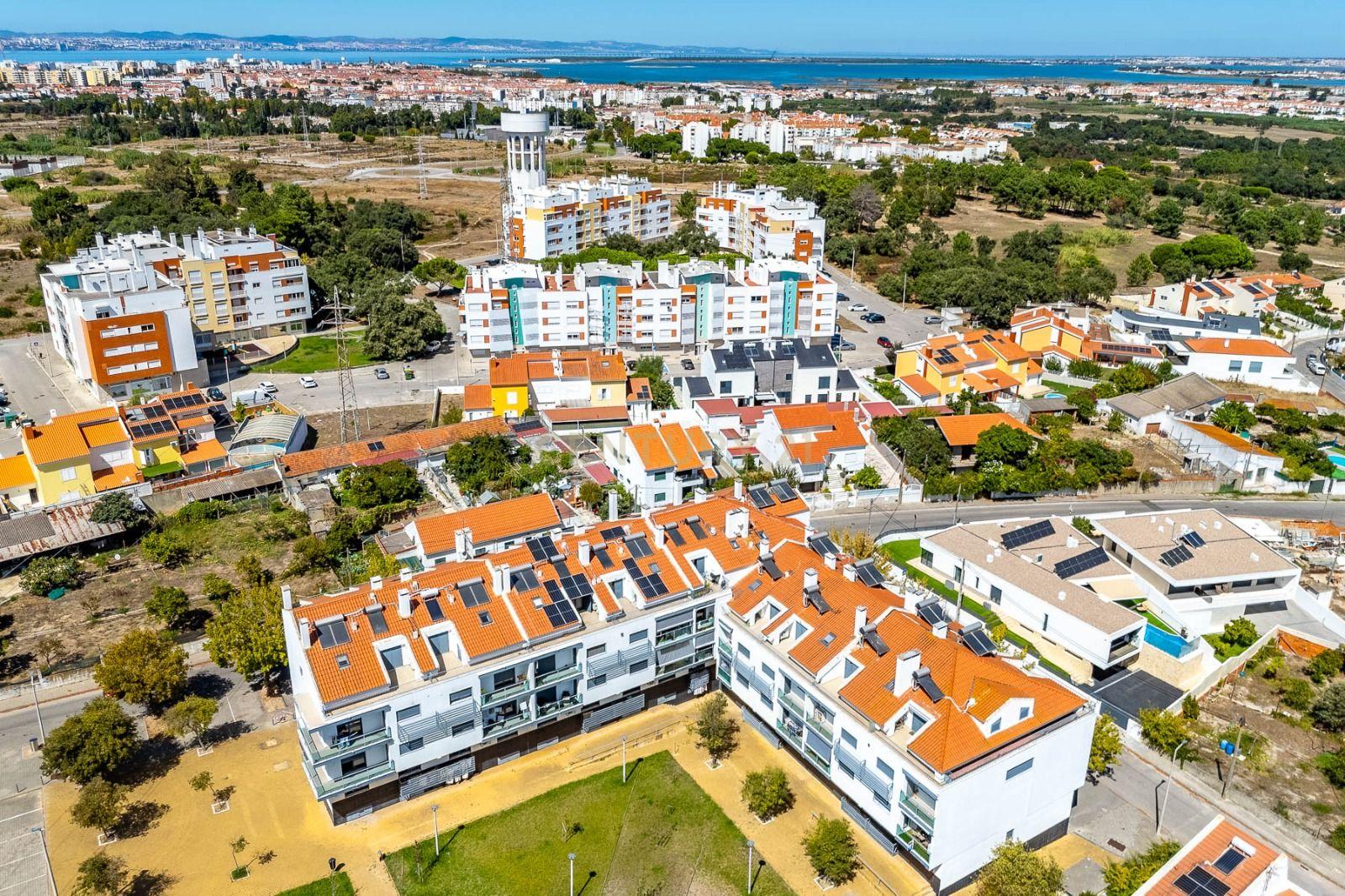 Apartamento T3 à venda em Santo António da Charneca, Barreiro — foto 36