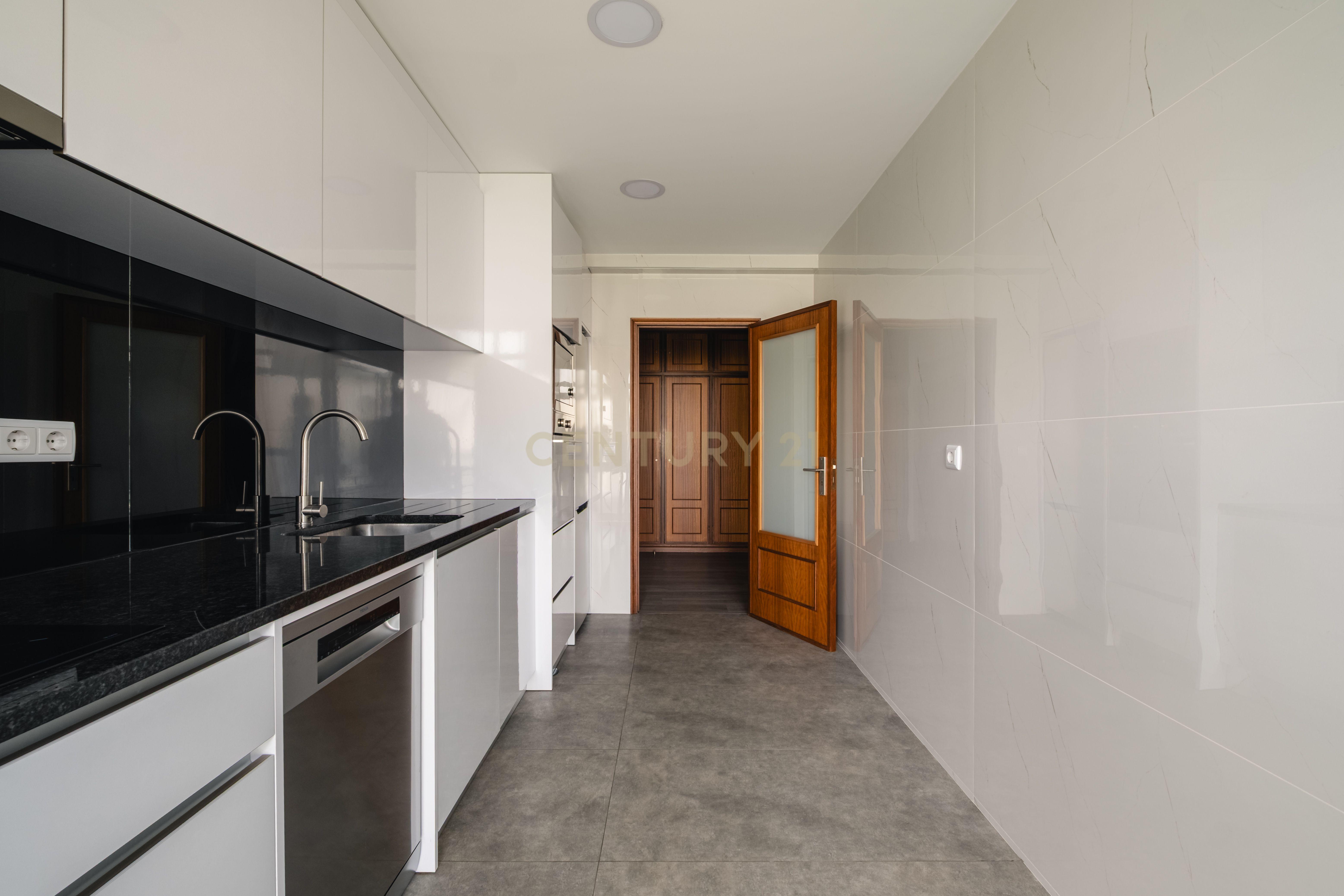 Fotografia 4 de Apartamento Renovado T2 em Vila Nova de Gaia