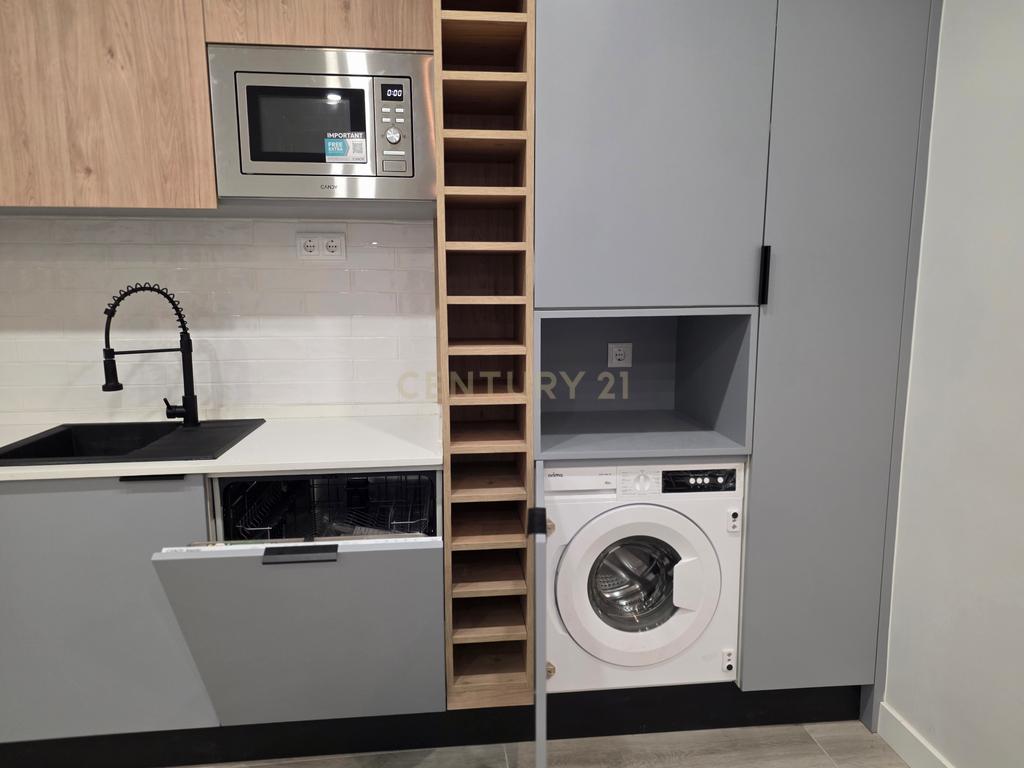 Apartamento T2 Renovado em Alcochete com Logradouro - Image 5