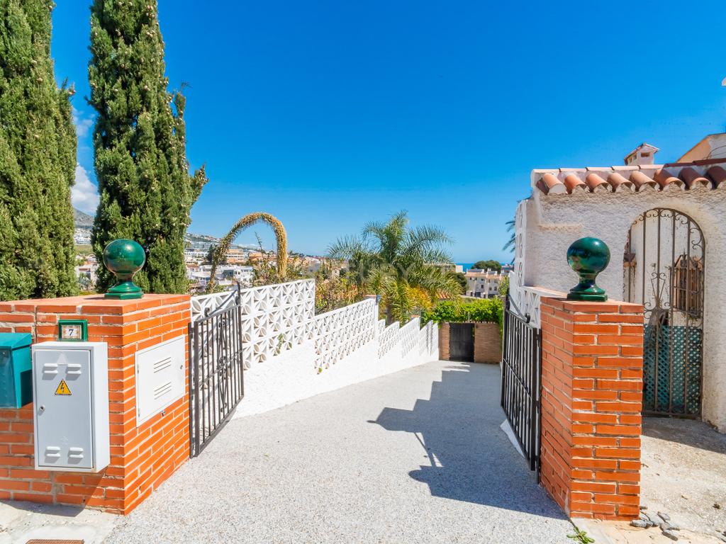 Moradia renovada com vista para o mar e perto da praia – Torreblanca, Fuengirola - Image 83