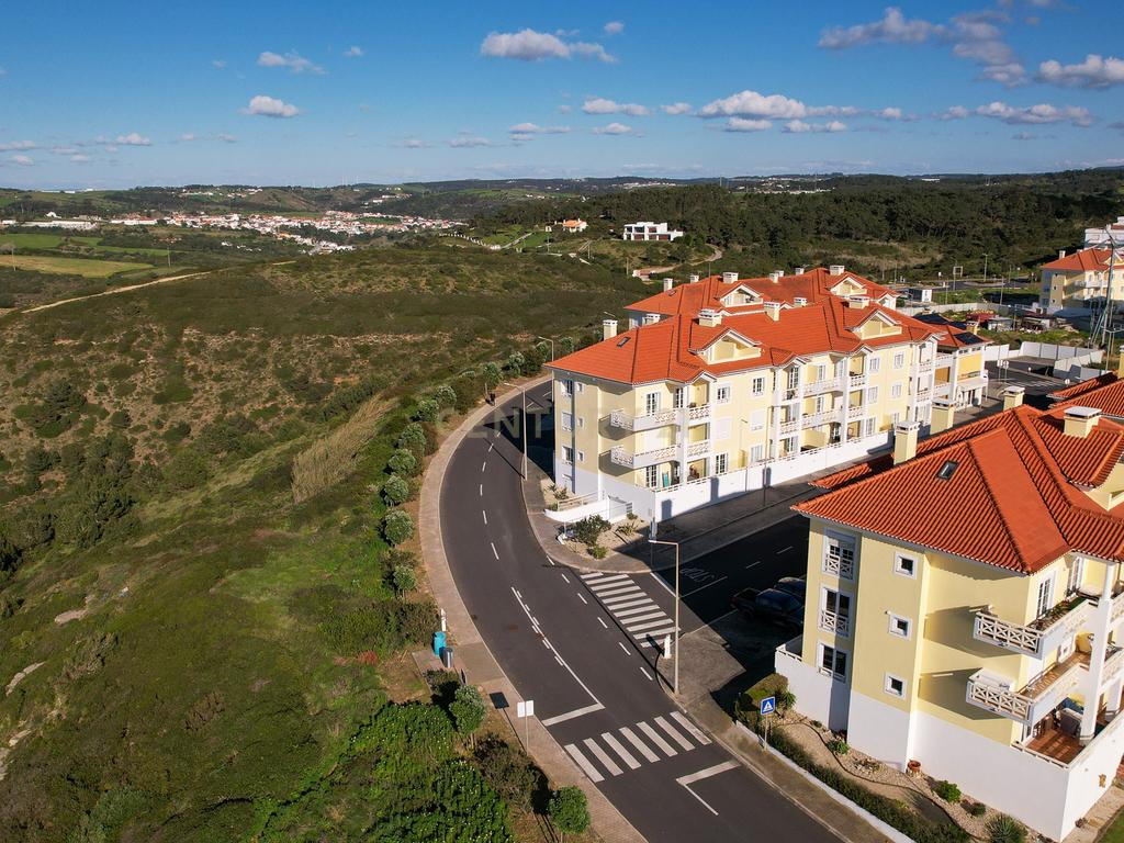 🏡 Apartamento Duplex T3/T4 na Ericeira – Vista Mar e Serra! 🌊⛰️ - Image 49