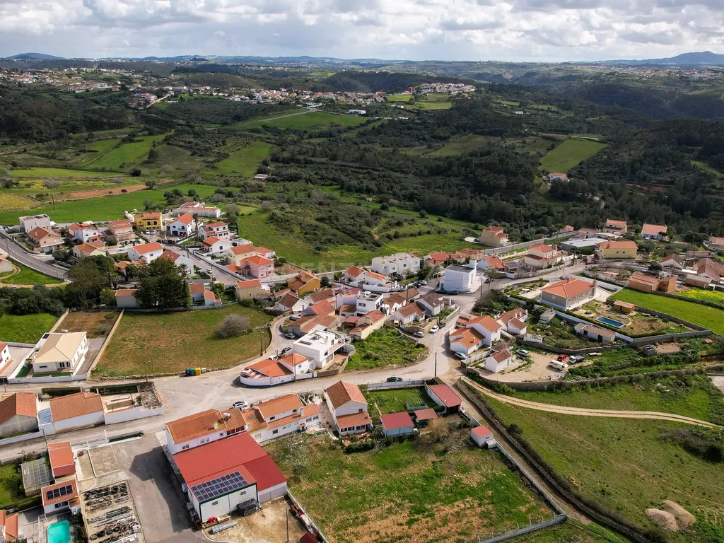 🏡 Moradia T3 com Rooftop Vista Mar, Paineis Fotovoltaico e zona exterior – Viva com Conforto e Sustentabilidade em zona tranquila a pouco minutos do Mar da Ericeira - Image 55