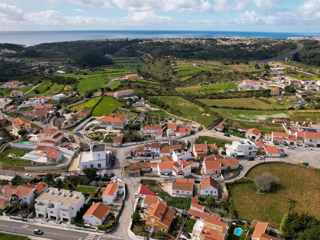 🏡 Moradia T3 com Rooftop Vista Mar, Paineis Fotovoltaico e zona exterior – Viva com Conforto e Sustentabilidade em zona tranquila a pouco minutos do Mar da Ericeira - Image 54