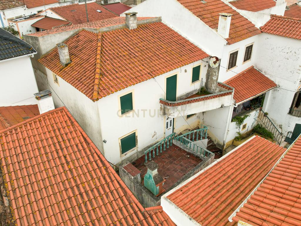 Moradia T2 Curvel, Carvoeira (Torres Vedras) - Image 1