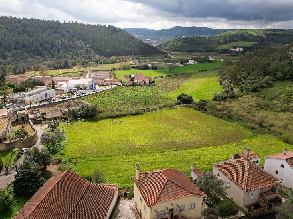 Terreno Urbano para Construção em Torres Vedras - Image 1